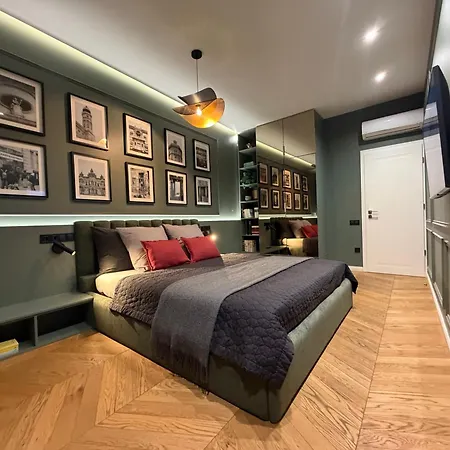 Stylish Comfy W Balcony In Downtown *