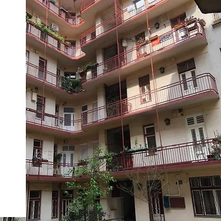 דירה Stylish Comfy W Balcony In Downtown *