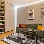 아파트 Stylish Comfy W Balcony In Downtown